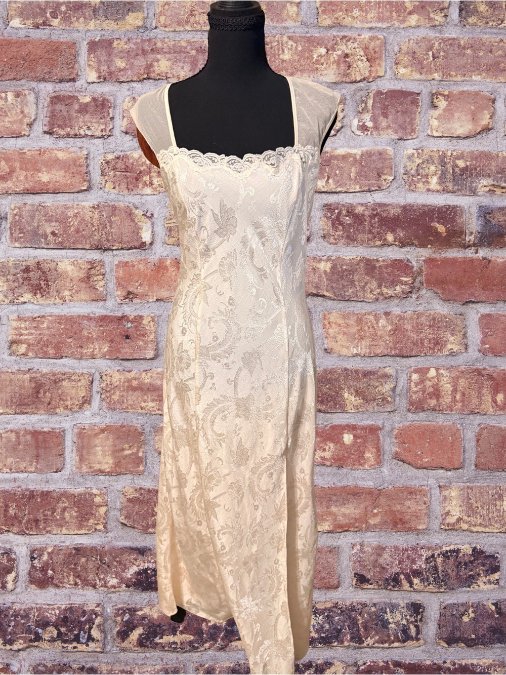 Vintage Victoria’s Secret,Elegant Cream Lace Slip Dress - Delicate Floral Design